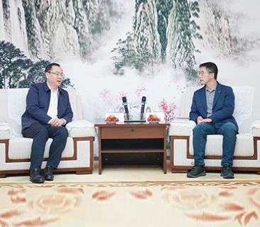 宜宾市政府及中车株洲所领导一行莅临6731· mo顶级游戏娱乐能源考察交流